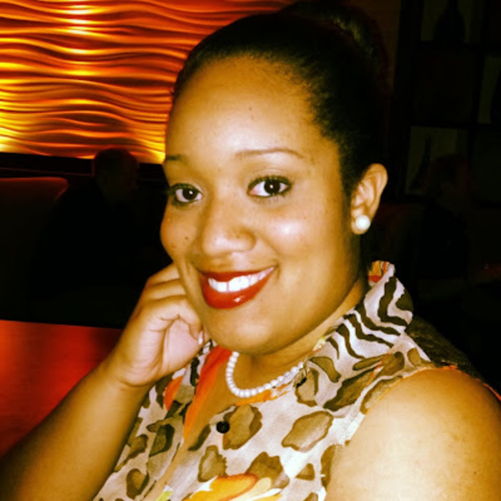 Meet your Posher, Latia